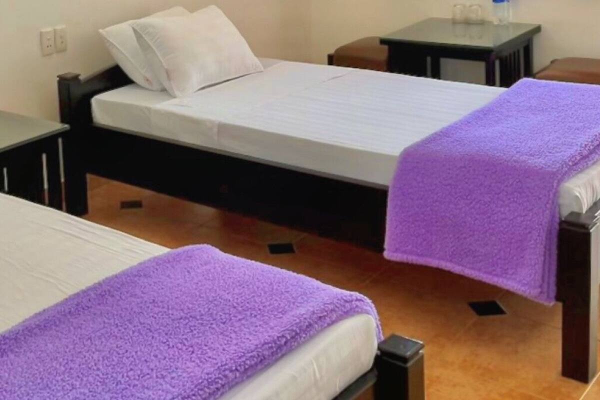 Standaard Twin kamer | 1 slaapkamer, een minibar, een kluis op de kamer, een bureau