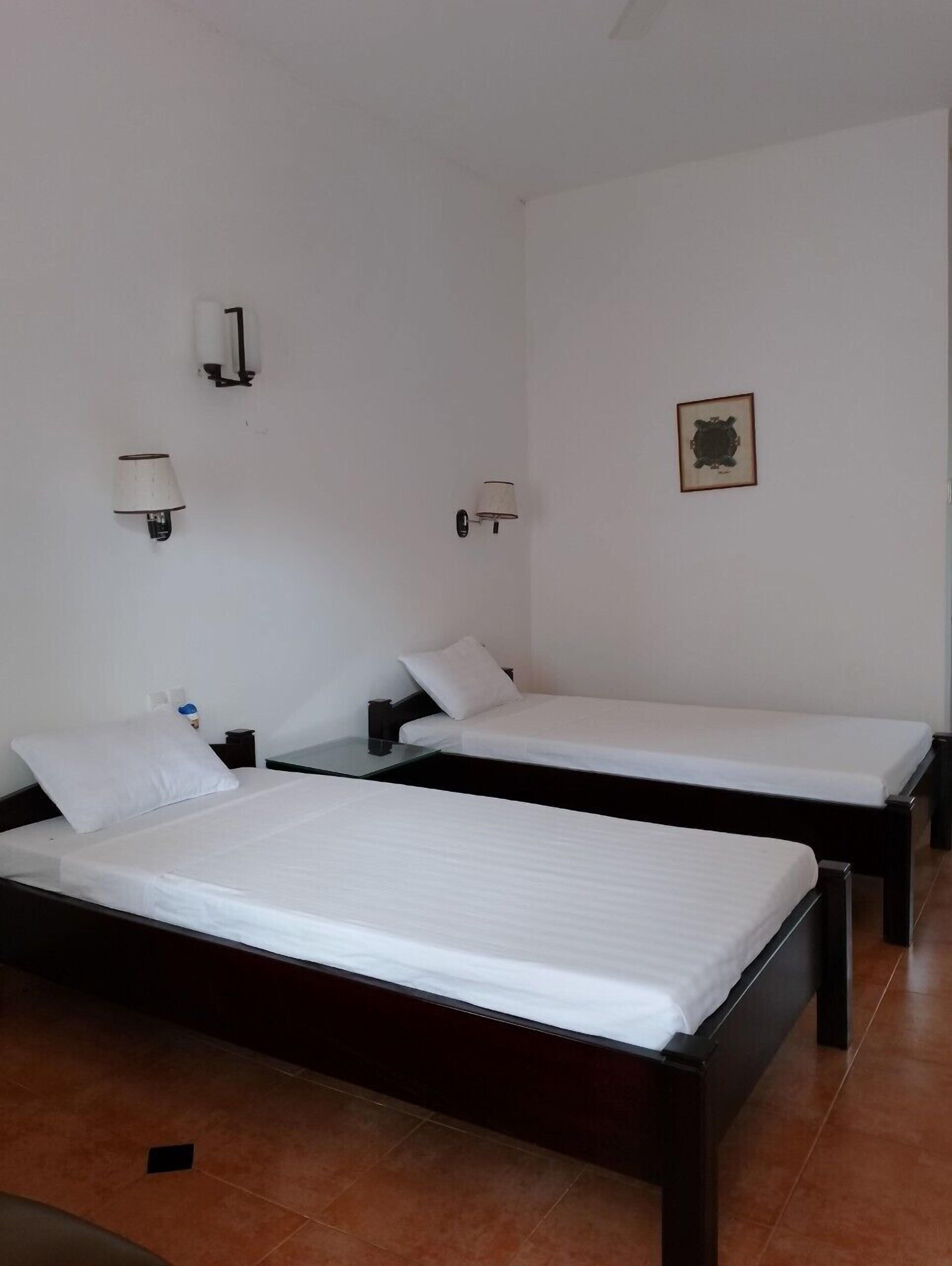 Minibar, in-room safe, desk, blackout curtains