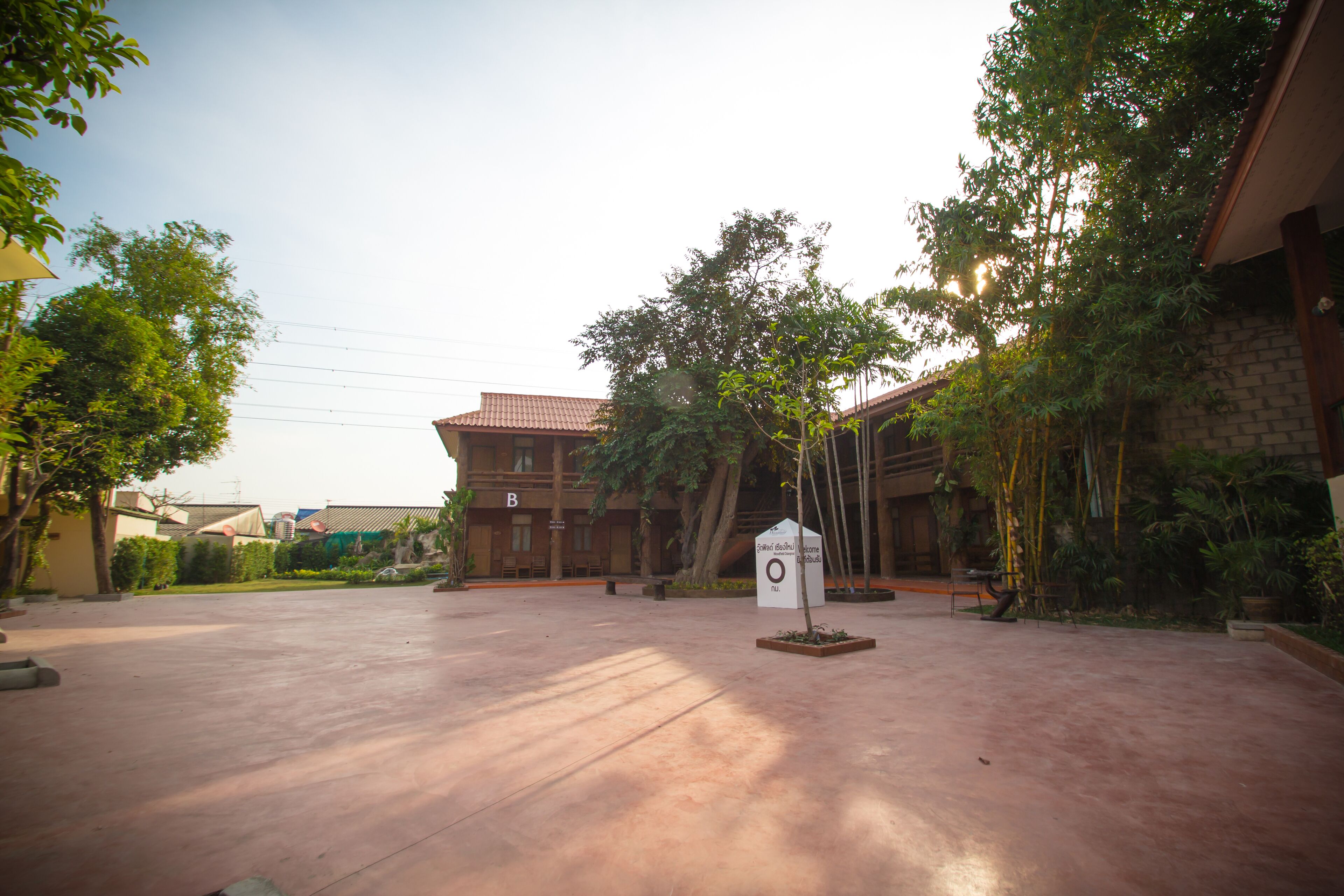 outdoor banquet area