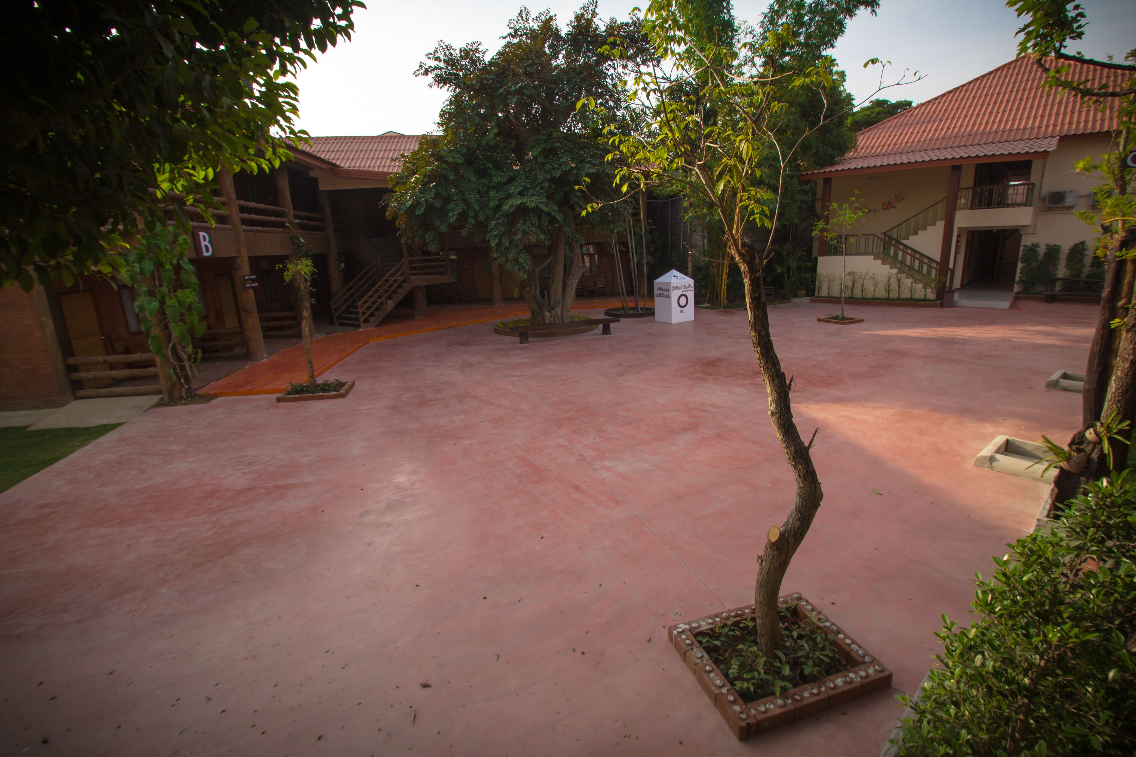 outdoor banquet area