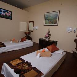 Sauna, steam room, body treatments, aromatherapy, body scrubs, facials