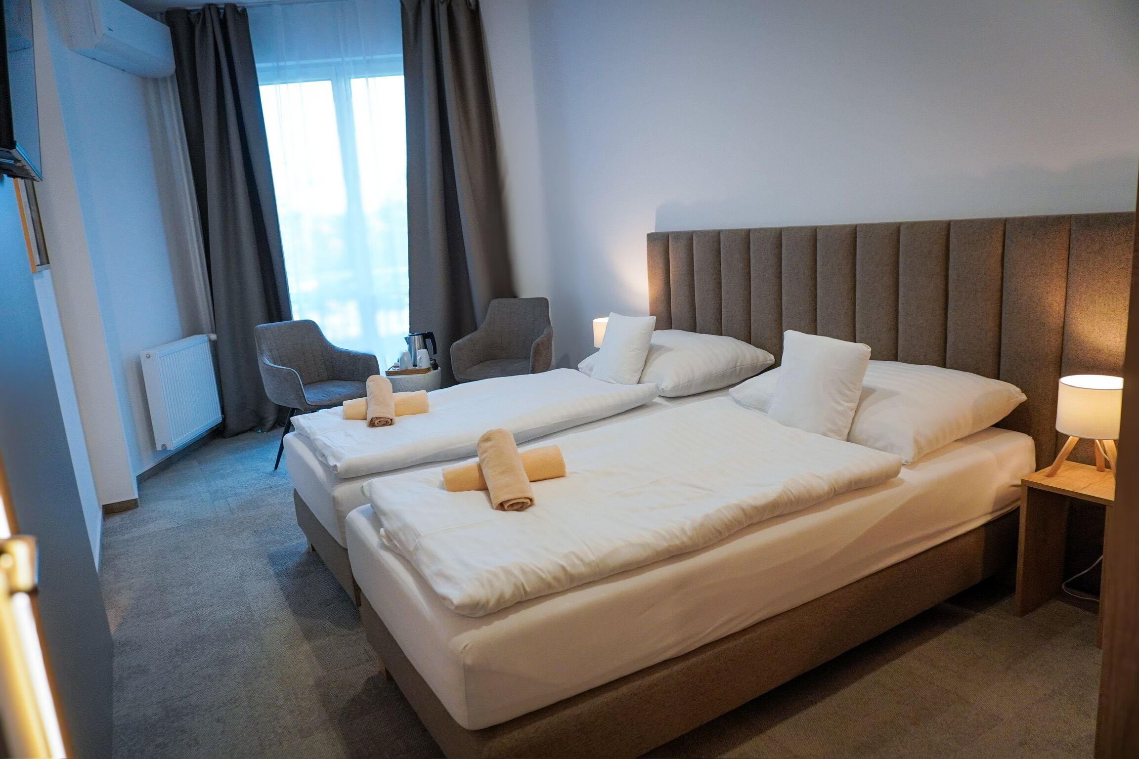 In-room safe, desk, laptop workspace, blackout drapes