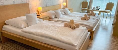 Coffres-forts dans les chambres, bureau, rideaux occultants