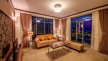 Premier Suite | 客廳 | LCD 電視