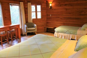 In-room safe, free cribs/infant beds, free WiFi - Hotel Malalhue (Pucón)