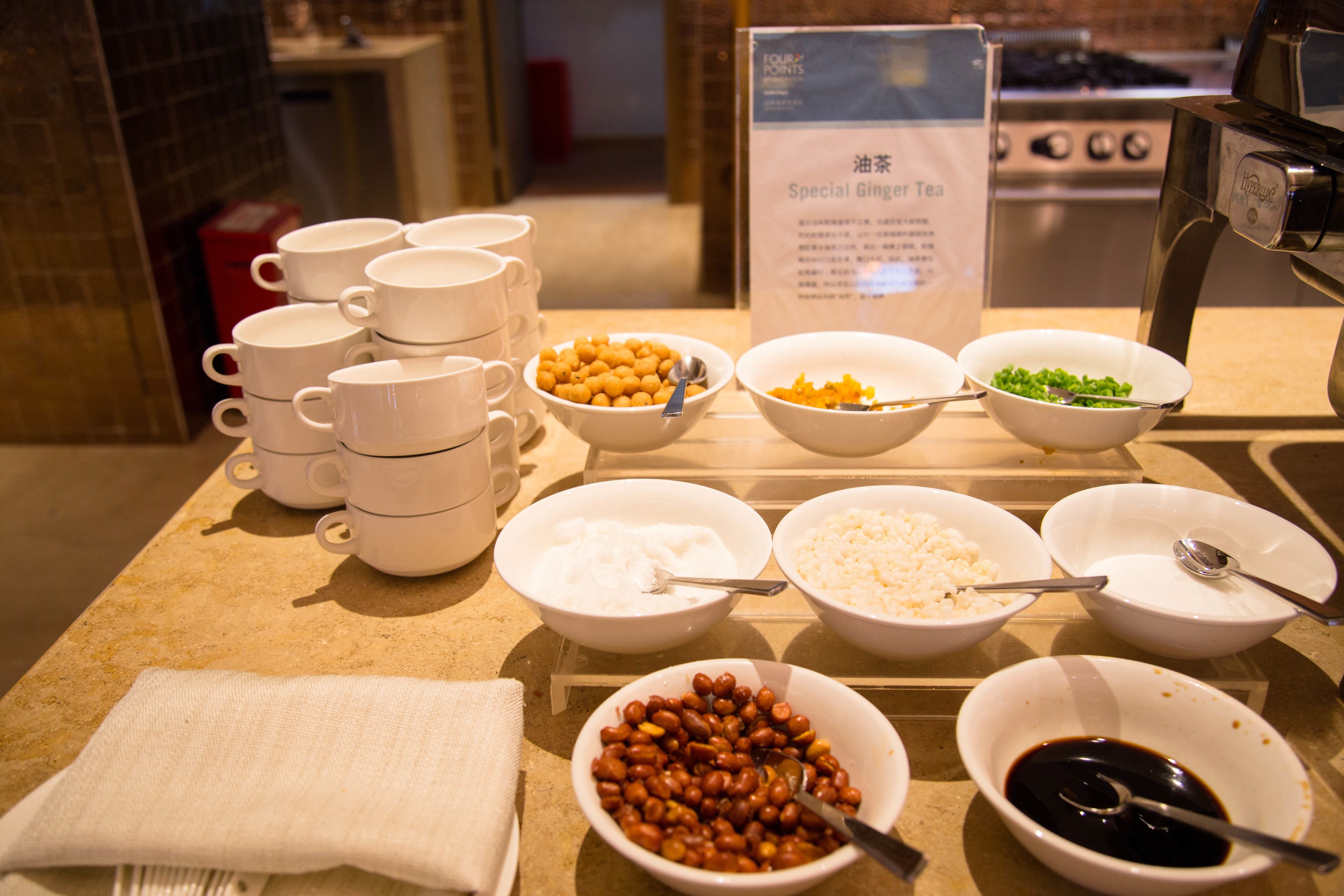 daily buffet breakfast (cny 138 per person)