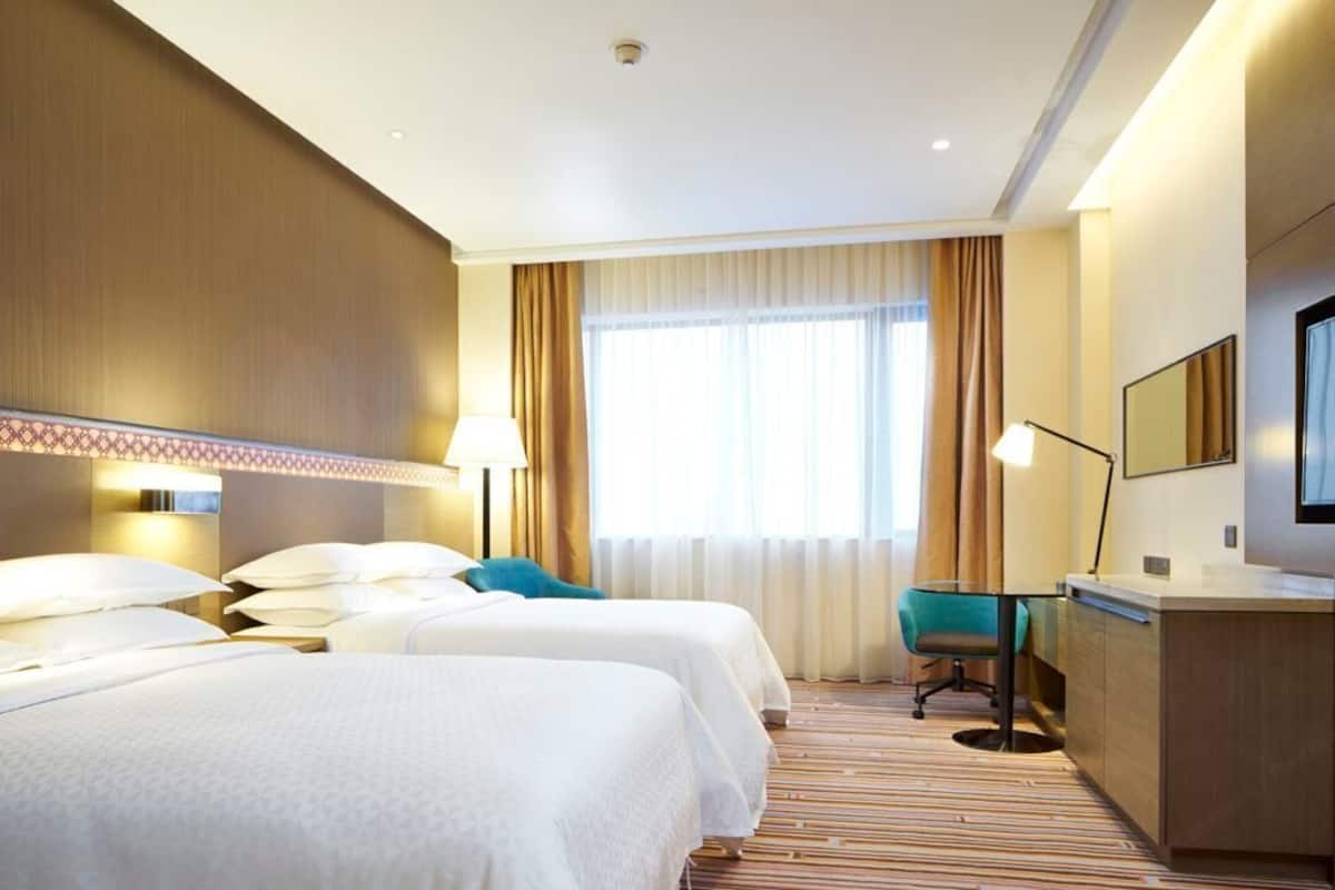 In-room safe, desk, soundproofing, iron/ironing board