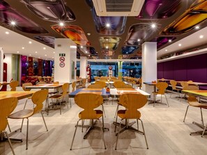 Salle à déjeuner