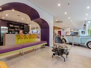 Bar (on property) - ibis Styles Balneario Camboriu (Balneário Camboriú)
