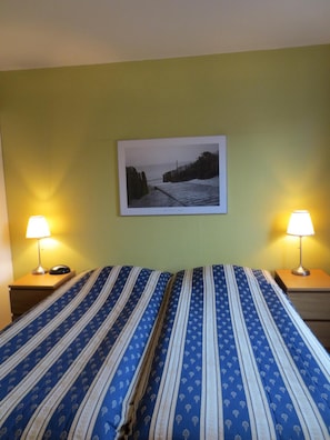 Desk, free WiFi, bed sheets