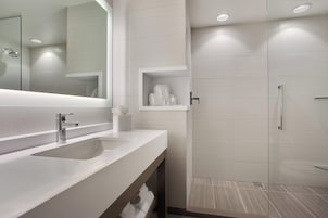 Shower, free toiletries, hair dryer, towels