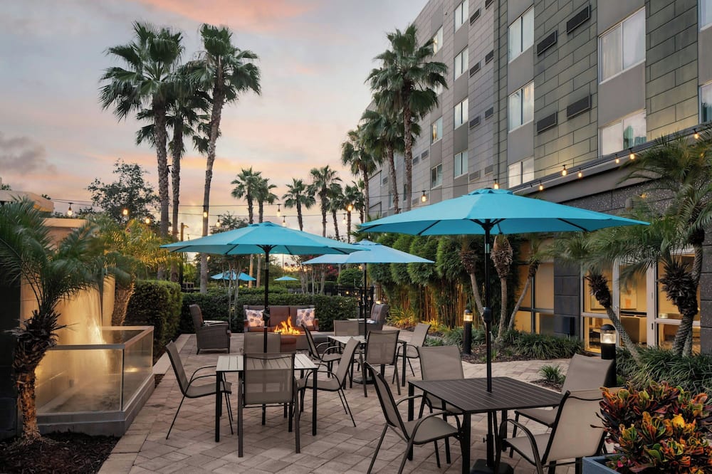 Courtyard by Marriott Orlando South/Grande Lakes Area