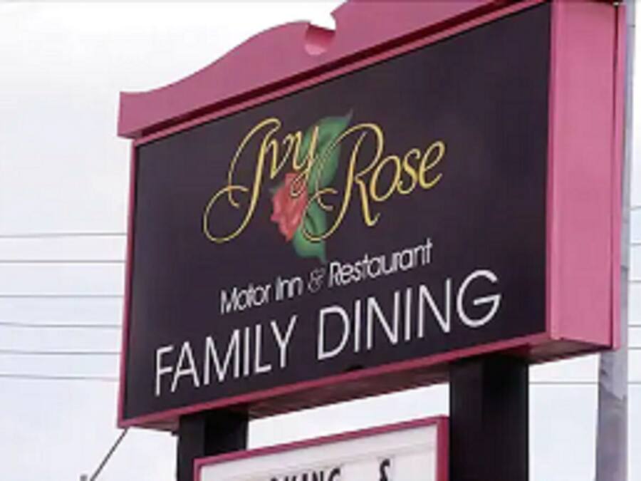 Frokost, lunsj og middag serveres, amerikanske retter