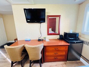 Room, 2 Queen Beds | Living area | LED TV - Bestway Motel (Windsor)