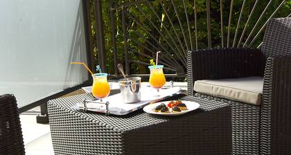 The Originals City, Hôtel Les Bastides du Gapeau, Hyères Nord