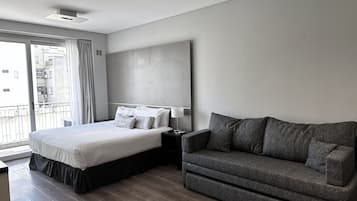 In-room safe, individually decorated, individually furnished, desk