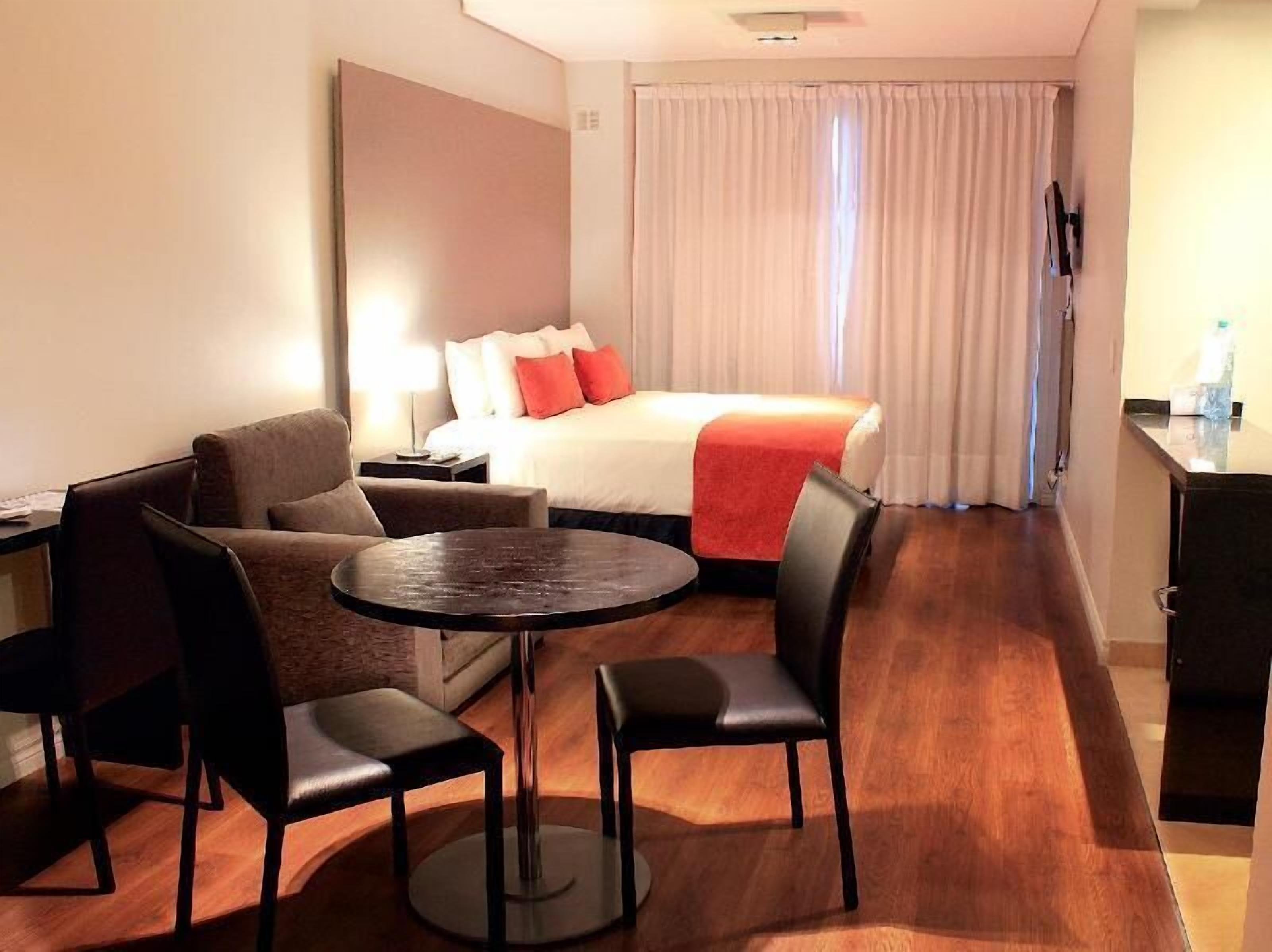 Zimmersafe, individuell dekoriert, individuell eingerichtet