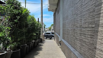 Fachada de la propiedad
