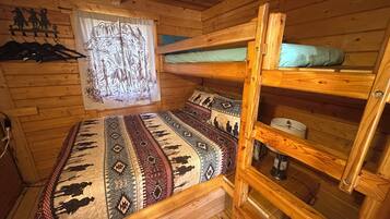 Hochwertige Bettwaren, kostenloses WLAN, Bettwäsche