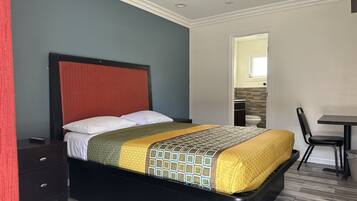 Classic-rum - 1 queensize-säng | Skrivbord, gratis wi-fi och sängkläder