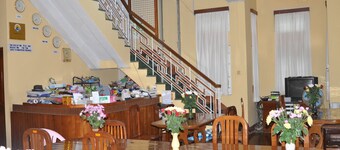 Golden Guest Inn
