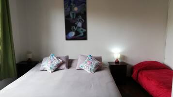 Double Room with 1 double bed private bathroom