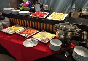 Desayuno completo todos los días (con cargo)