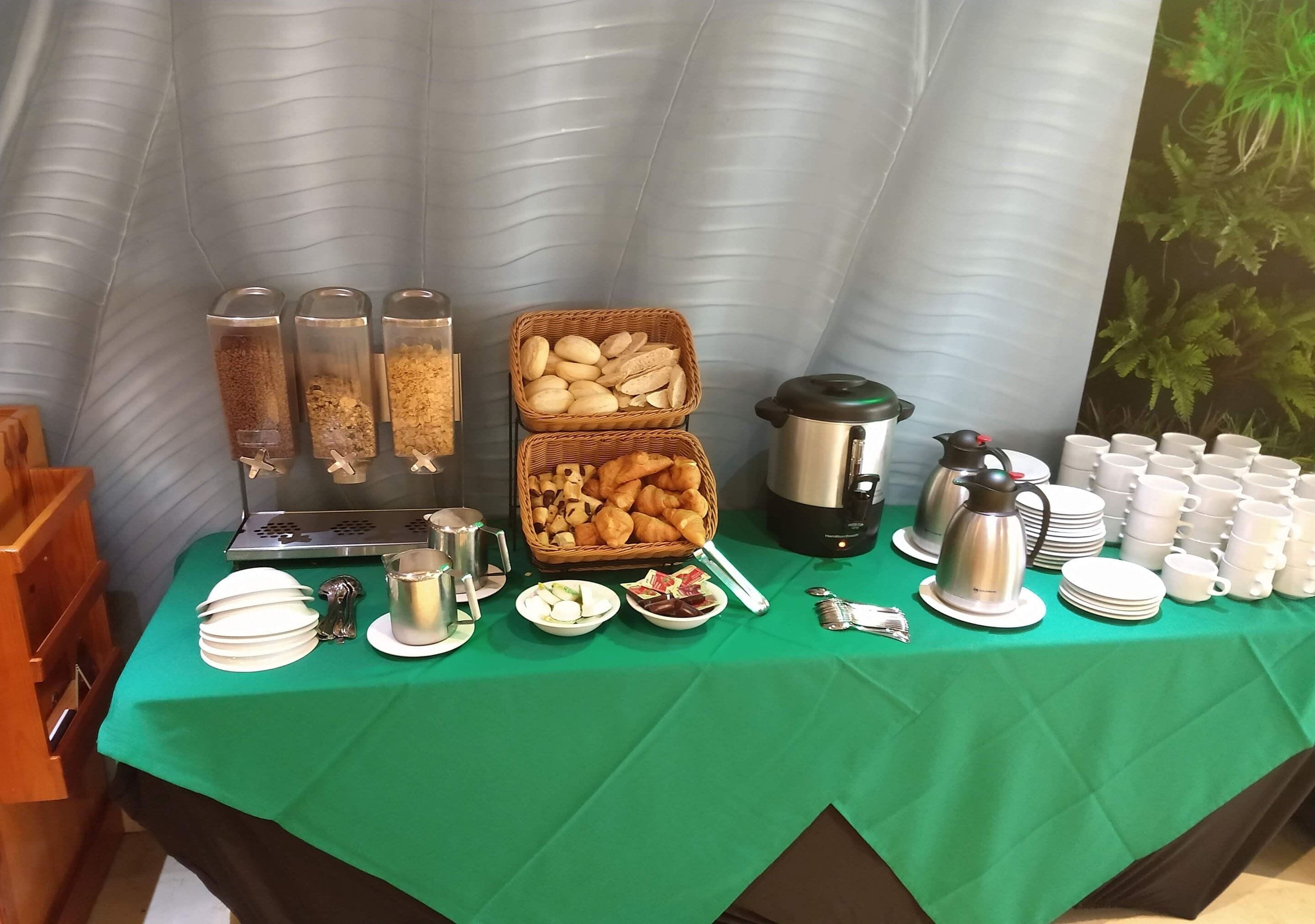 Photo - Washington Plaza