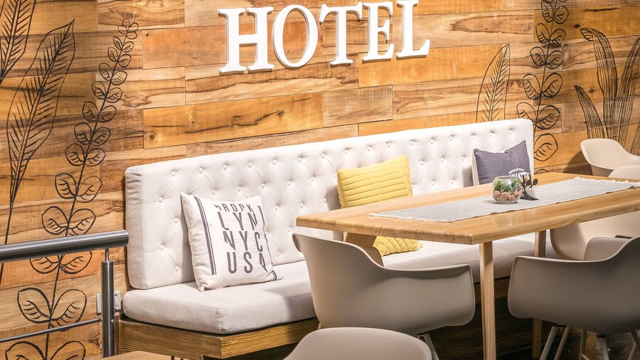 Montes de la Castellana Hotel Boutique