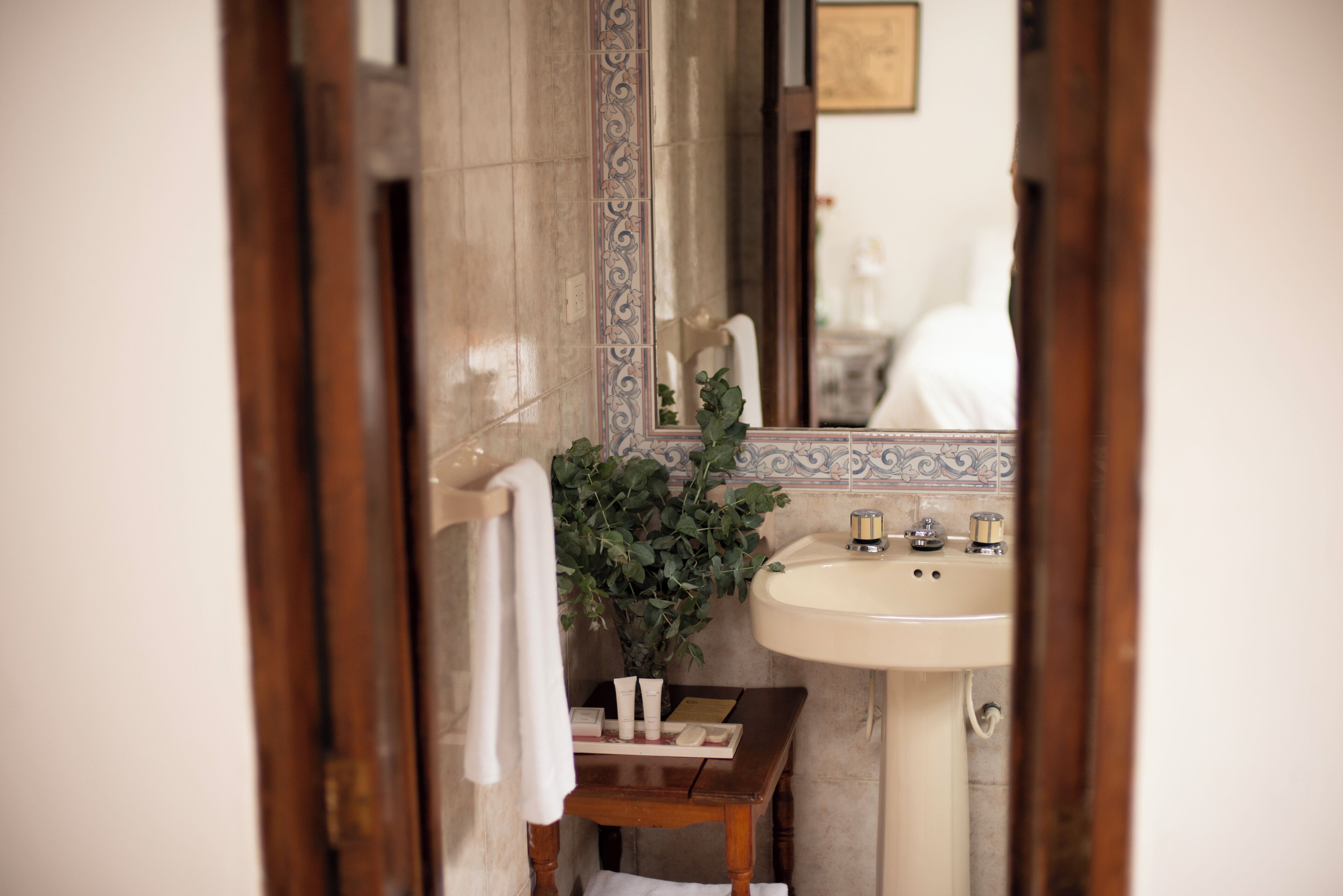 standard twin room, 1 bedroom | bathroom | shower, rainfall showerhead, free toiletries, hair dryer