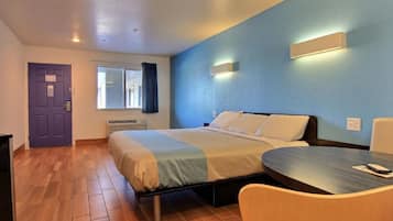 Free WiFi, bed sheets