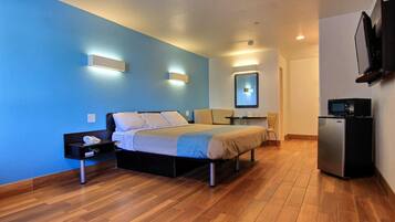 Free WiFi, bed sheets