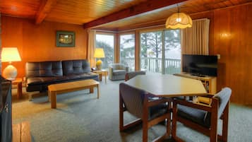 TV, DVD player, iPod dock