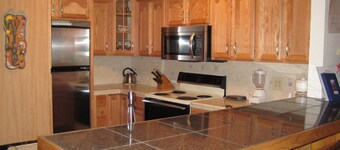 Chateau Sans Nom by Mammoth Reservation Bureau