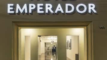 Entrada de la propiedad