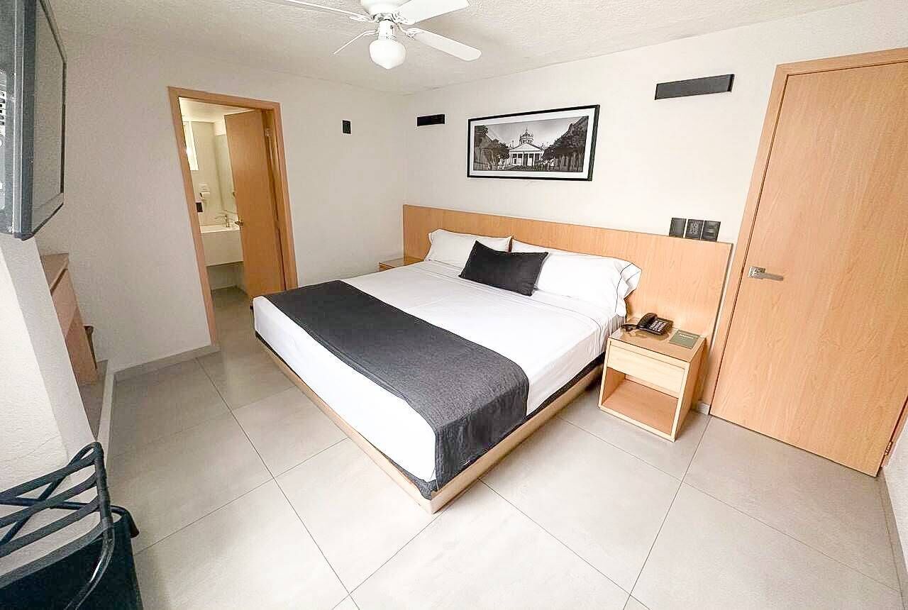Deluxe Room, 1 King Bed | Free WiFi