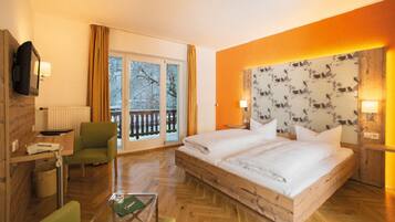 Bureau, fer et planche Ă  repasser, Wi-Fi gratuit, draps fournis