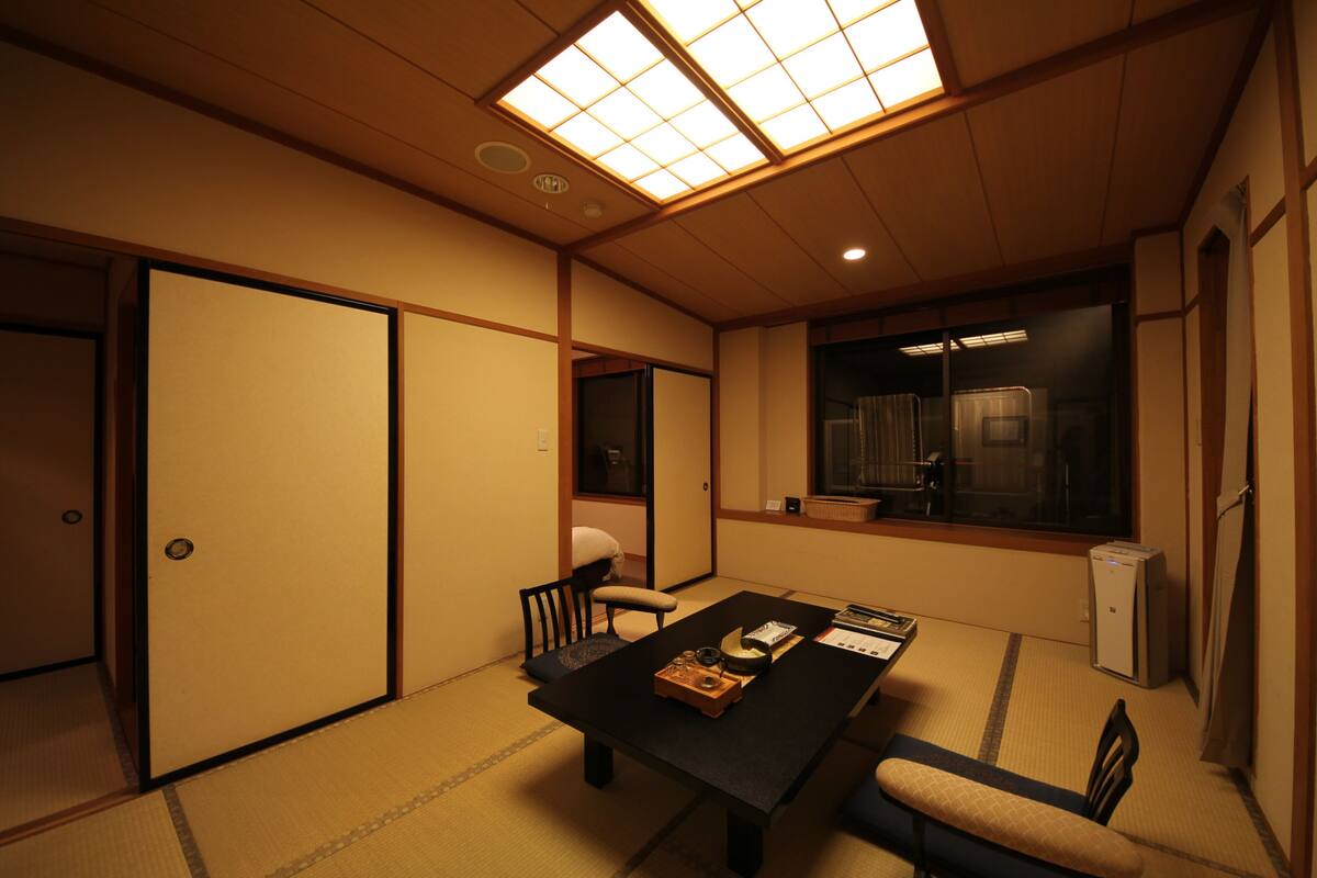 Tsukishiro Japanese Twin Room