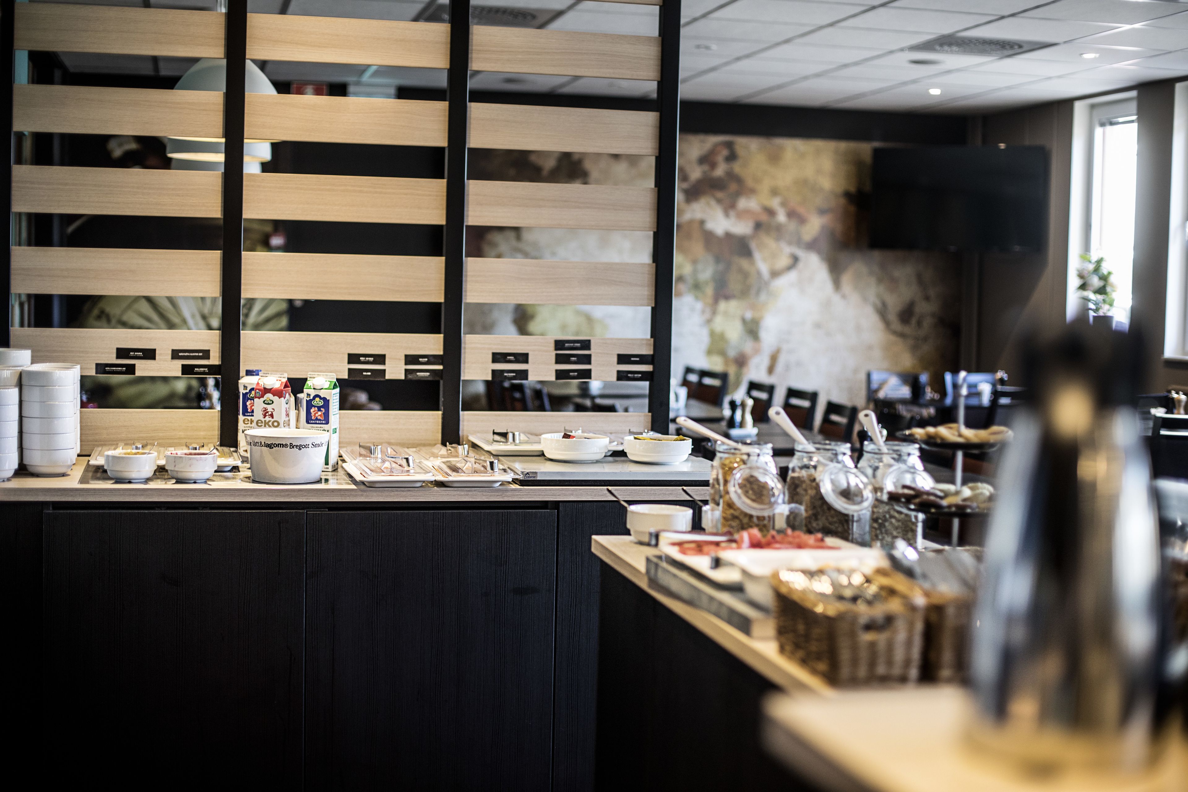 daily self-service breakfast (sek 200 per person)