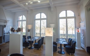 Daily continental breakfast for a fee - Esplanade Lille (Lille)
