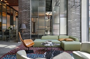 Kawasan tempat duduk lobi