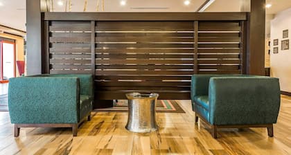 Comfort Inn & Suites Newcastle - Oklahoma City