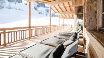 Sauna, baño turco, reflexología, salas de tratamientos o masajes