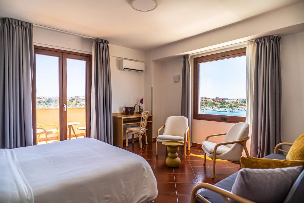 Junior-Suite, 1 Queen-Bett, Terrasse, Meerblick (with Single Sofabed)