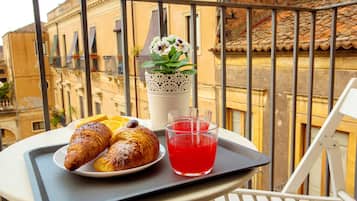 Tägliches Frühstück zum Mitnehmen (5 EUR pro Person)