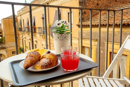 Desayuno para llevar diario (EUR 5 por persona)