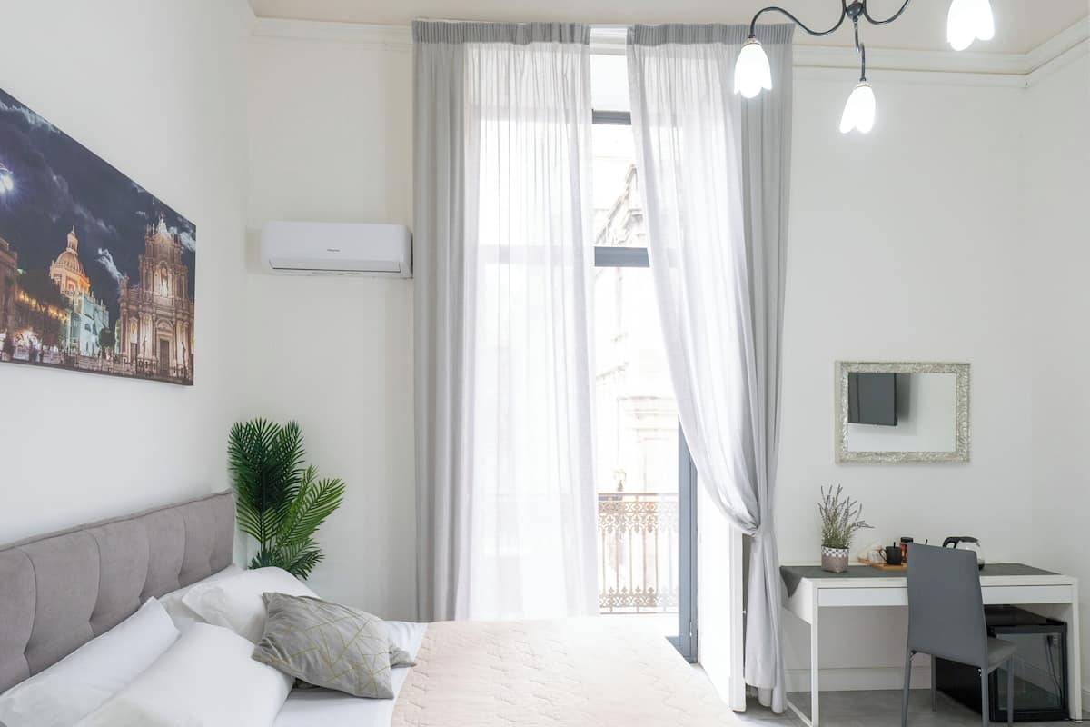 Double Room | 2 bedrooms, down comforters, desk, soundproofing