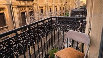 Double Room | Balcony