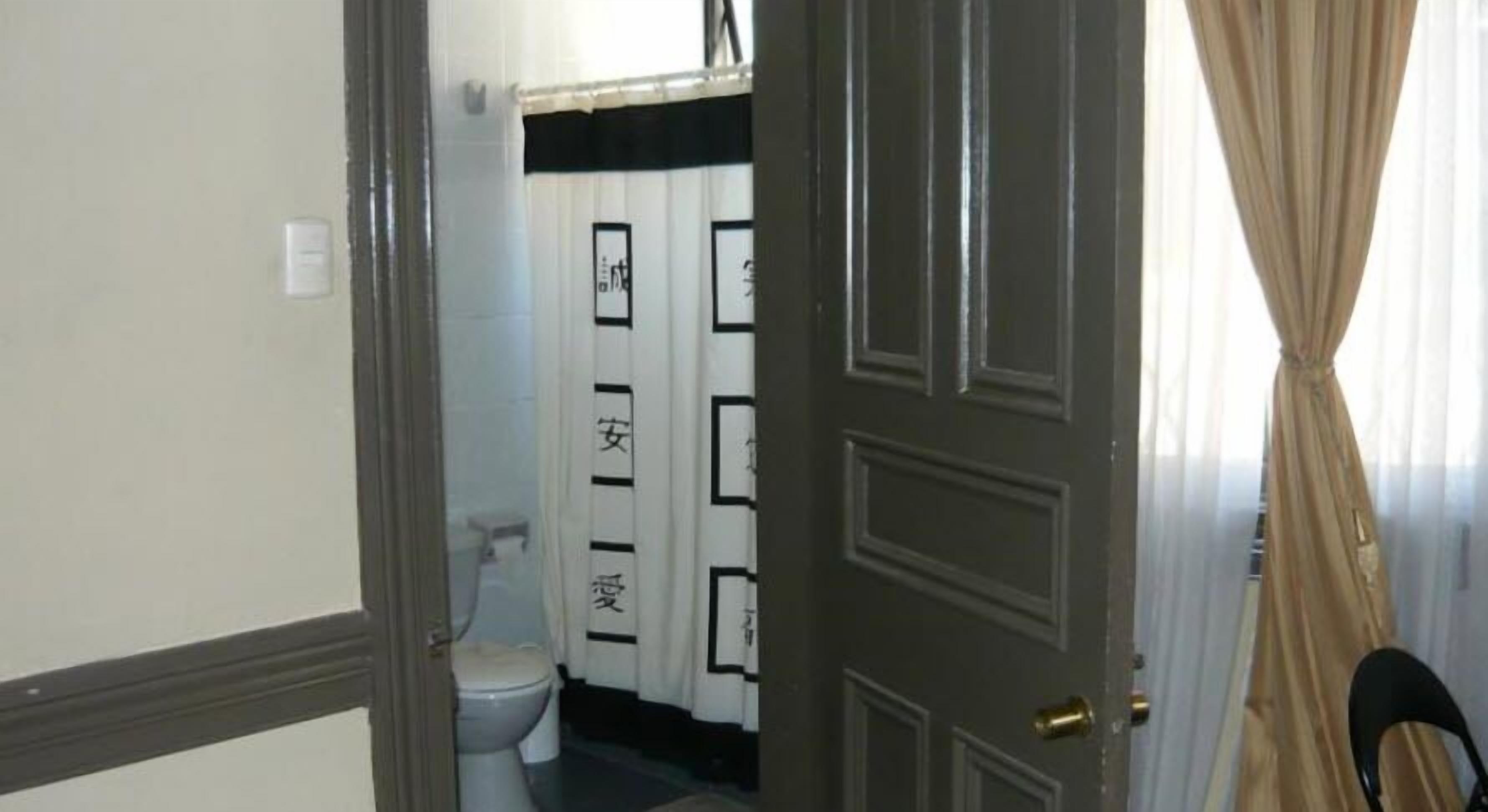 Foto - Hostal Residencia Blest Gana