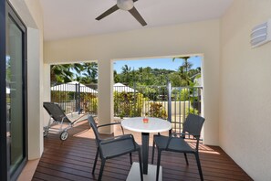 Appartement, 1 chambre, vue piscine | Terrasse/Patio